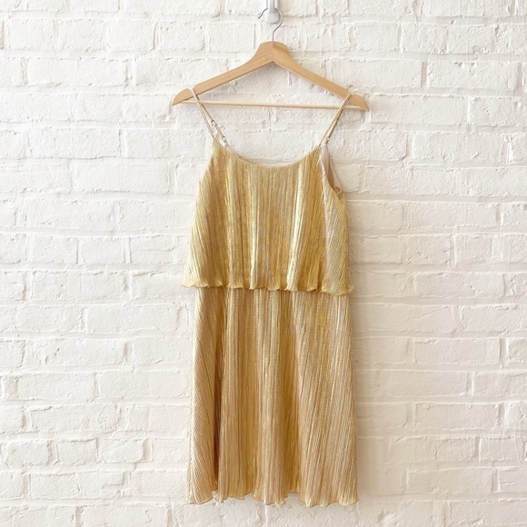 Mudo Collection || Tiered Pleated Mini Dress Party Metallic Gold Ruffle 38 - Picture 1 of 7